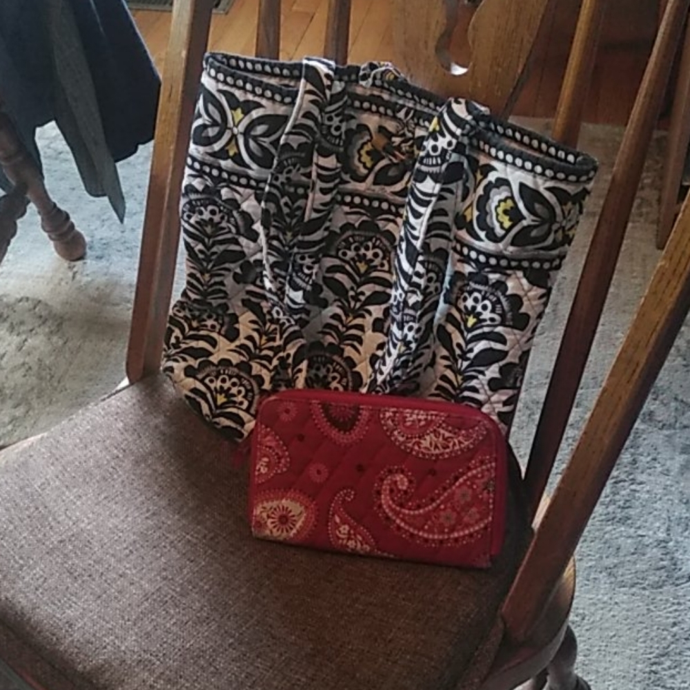 Vera Bradley tote & zip wallet